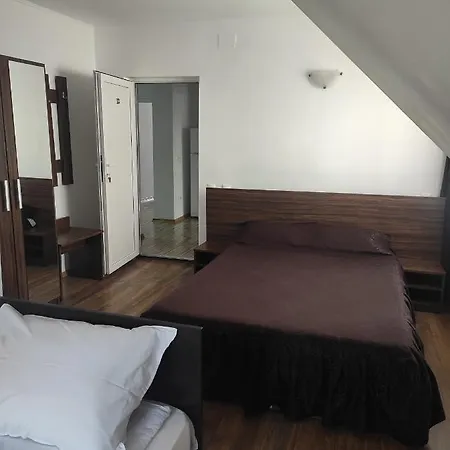 Catalina Guest house *